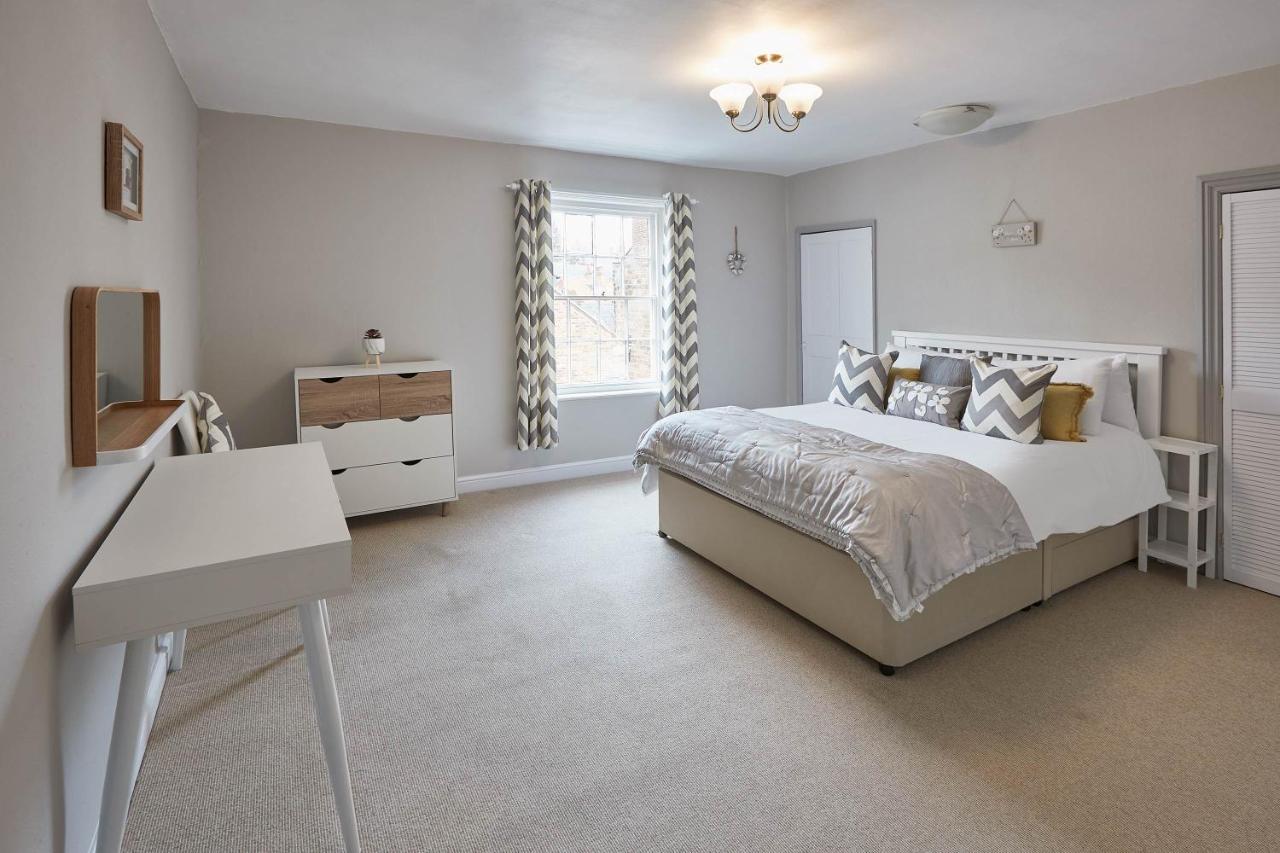 Host & Stay - Princess Place Townhouse Whitby Buitenkant foto