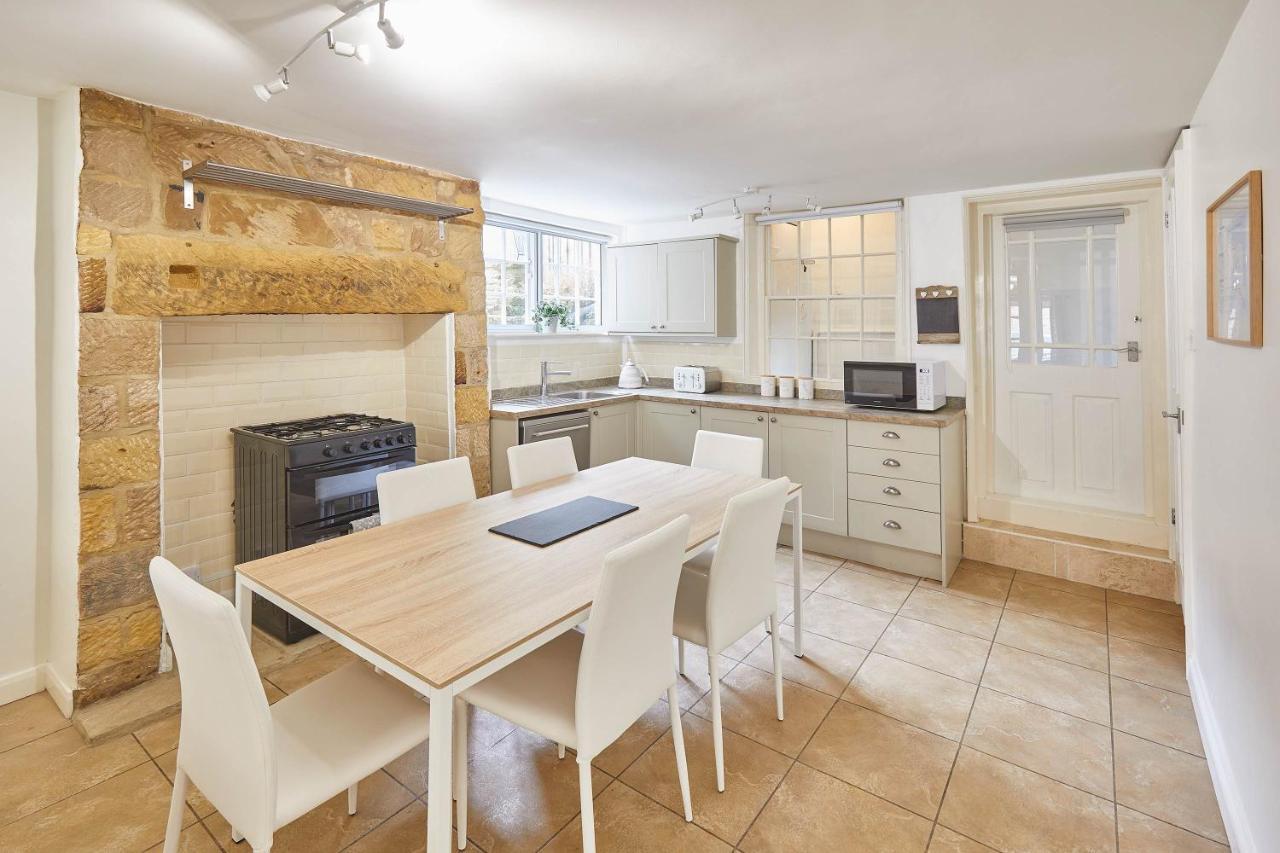 Host & Stay - Princess Place Townhouse Whitby Buitenkant foto