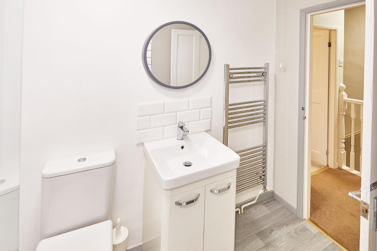 Host & Stay - Princess Place Townhouse Whitby Buitenkant foto